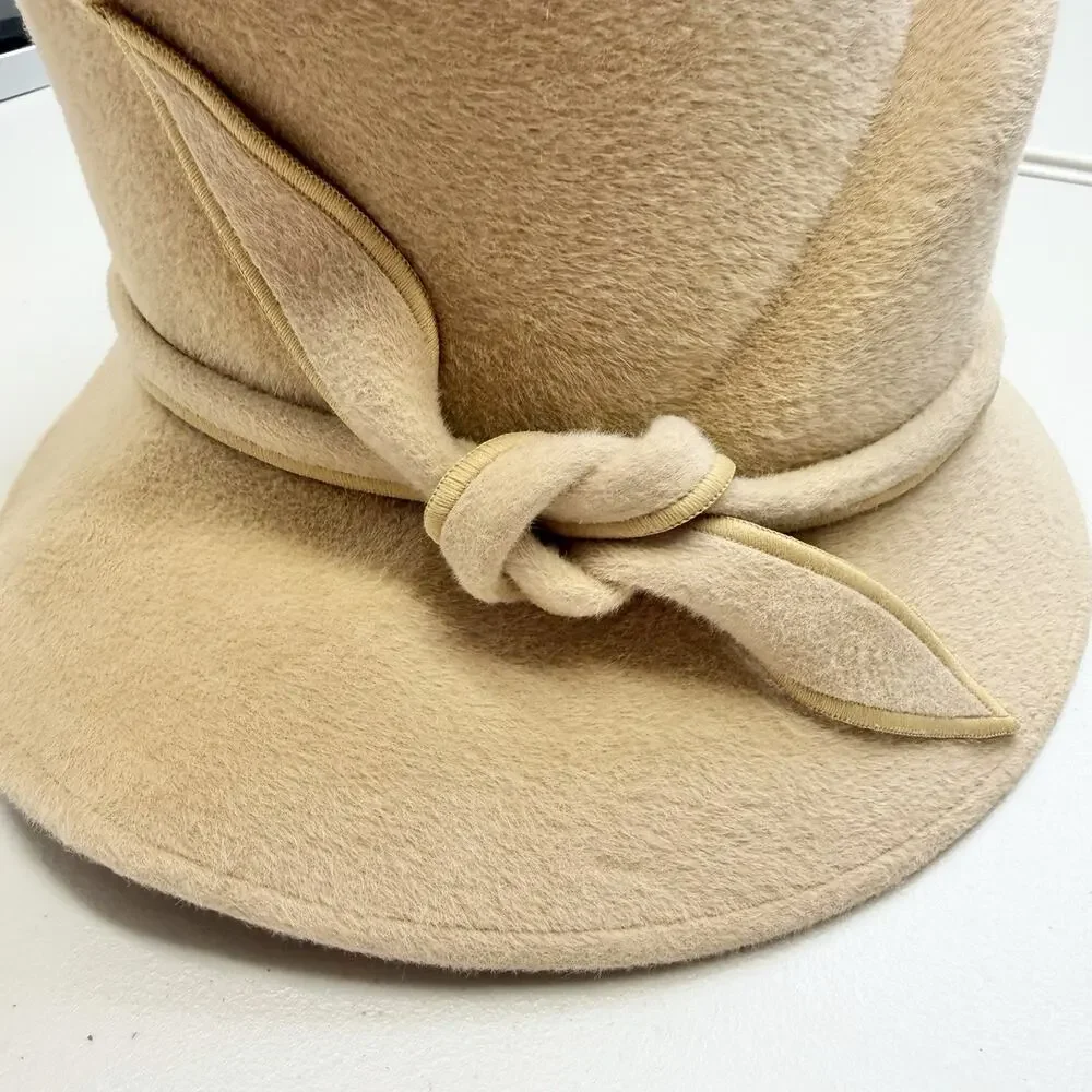 Vintage Fur Felt Cloche Hat Beige Bow Accent Style Women’s England